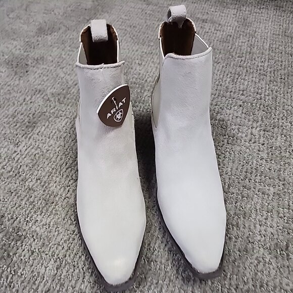 Ariat Boots Bradley Snip Toe Suede Women's Size 6.5B New - Picture 2 of 11